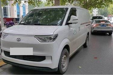 二手瑞驰 EC75 智驾版 长续航超越型Ⅰ 3T 2座 5.13米纯电动封闭货车50.38kWh  二手电动卡车电动封闭厢货