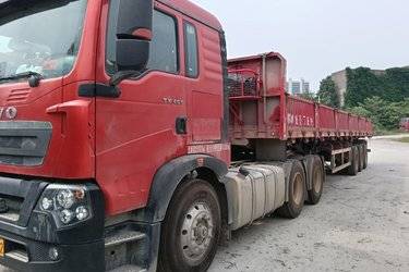 二手中国重汽 HOWO TX重卡 460马力 6X4 牵引车(国五) 双驱 潍柴二手牵引车 黄牌图片
