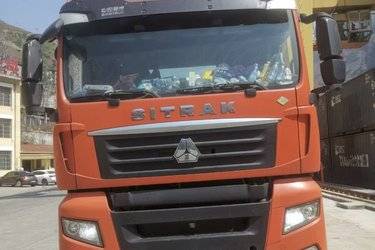 二手中国重汽 汕德卡SITRAK C7H重卡 440马力 6X4 LNG牵引车(国六) 双驱 曼二手牵引车 黄牌
