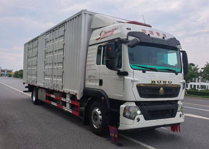 二手重汽豪沃(HOWO) 290马力 载货车