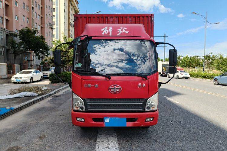 二手一汽解放轻卡 130马力 载货车