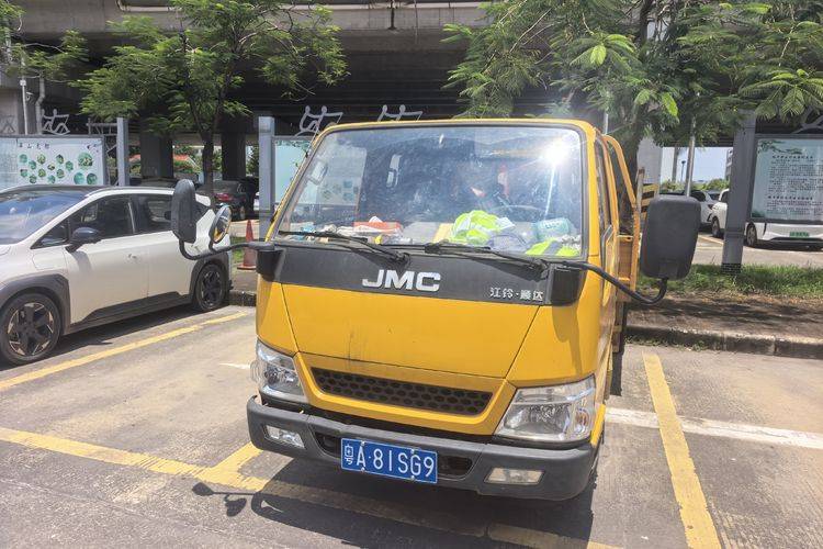 二手江铃汽车 122马力 自卸车