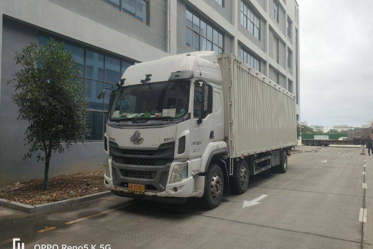 二手东风柳汽乘龙 240马力 载货车