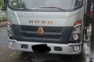 二手中国重汽HOWO 悍将 156马力 4X2 可卸式载货车(国五) 单桥 潍柴二手载货车图片