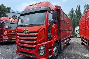 二手一汽解放 J6G 领航版 南方款 280马力 4X2 6.75米仓栅式载货车(国六) 单桥 锡柴二手载货车 黄牌
