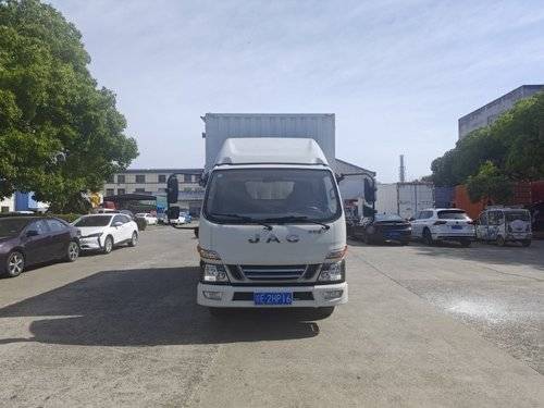 江淮帅铃 132马力 载货车