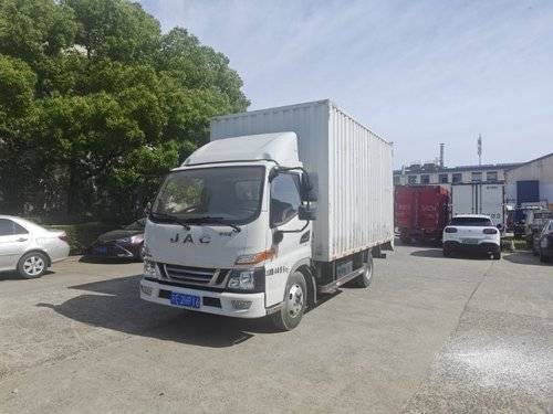 江淮帅铃 132马力 载货车