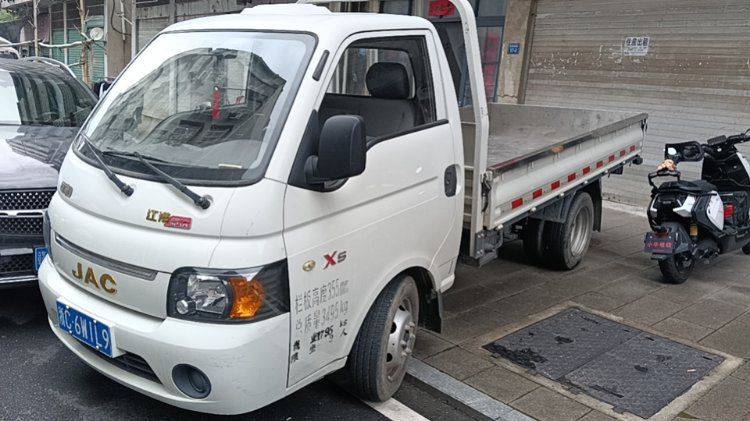 二手江淮恺达 82马力 载货车