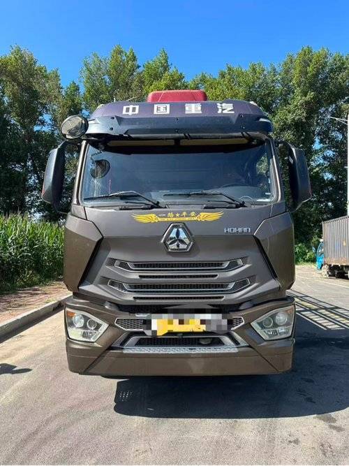 重汽豪瀚 240马力 载货车