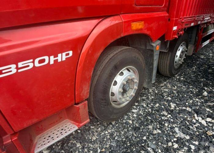 二手青岛解放 350马力 载货车