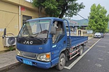 二手江淮 康铃26窄体 68马力 3.3米单排栏板轻卡(国四) 单桥 全柴二手载货车 蓝牌图片