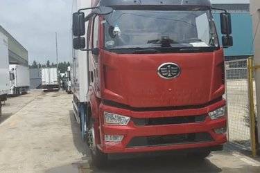 二手冷藏车 一汽解放轻卡 J6F 320 9.6 4X2图片