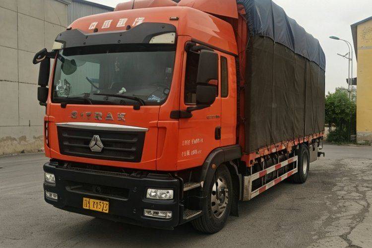 二手重汽汕德卡 250马力 载货车