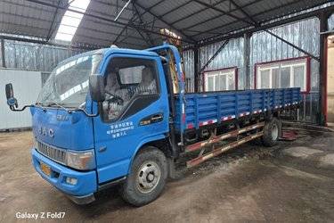 二手江淮 骏铃W470 130马力 4X2 6.2米排半栏板载货车(国四) 单桥 朝柴二手载货车 黄牌