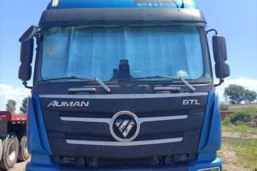 二手13.5米x2.5米 3轴 栏板式半挂车