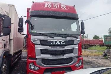 二手江淮 格尔发A5WⅢ重卡 290马力 6X2 9.6米厢式载货车(国六) 前四后四 玉柴二手载货车 黄牌