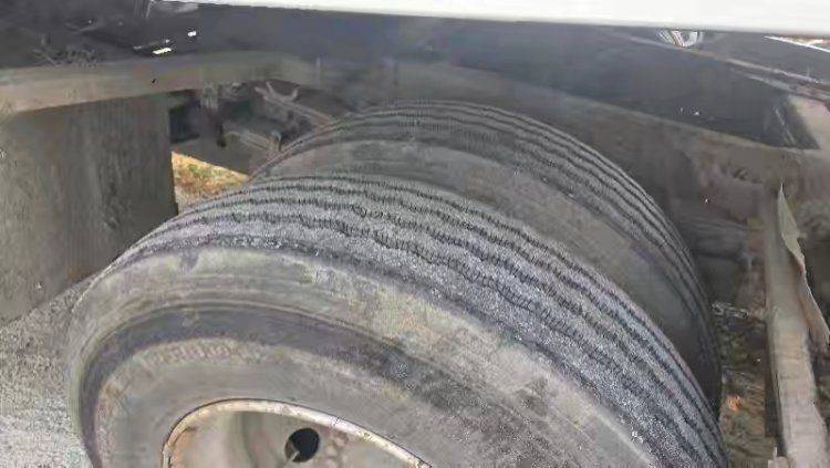 中燕汽车 220马力 专用车