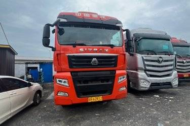 二手中国重汽 汕德卡SITRAK G7重卡 350马力 6X2 9.52米厢式货车(国六) 前四后四 曼二手载货车 黄牌