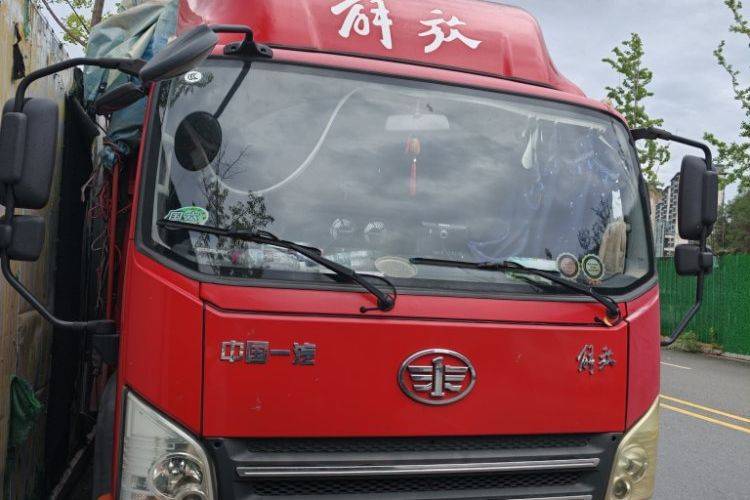 二手一汽解放轻卡 170马力 载货车