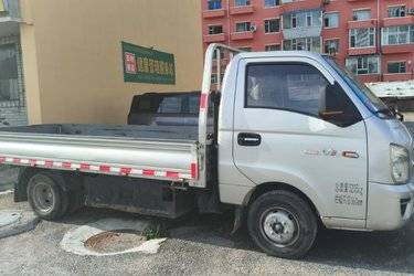 二手唐骏欧铃 T7系列 129马力 4X2 4.05米自卸车(国五) 单桥 东安二手自卸车 蓝牌图片