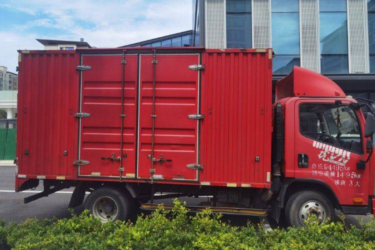 二手一汽解放轻卡 160马力 载货车