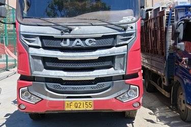 二手江淮 格尔发A5L中卡 220马力 4X2 6.8米仓栅式载货车(国五) 单桥 云内动力二手载货车 黄牌