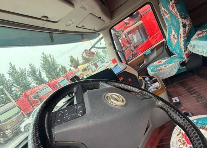 二手东风商用车 560马力 载货车