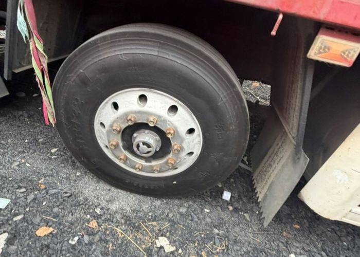 二手东风商用车 560马力 载货车