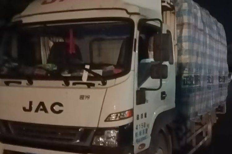 二手江淮骏铃 170马力 载货车