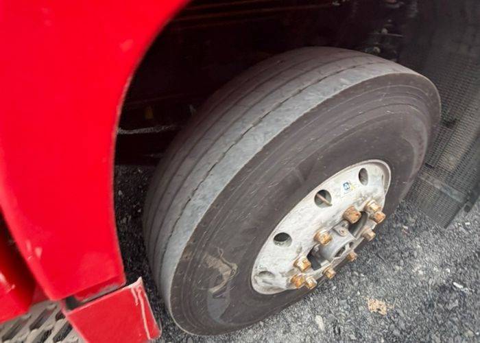 二手东风商用车 560马力 载货车