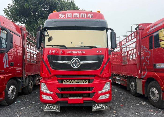 二手东风商用车 560马力 载货车