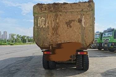 二手上汽红岩 杰狮重卡 350马力 6X4 5.6米自卸车(国五) 后八轮 菲亚特二手自卸车 黄牌