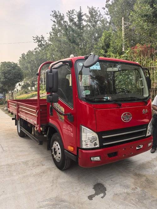 一汽解放轻卡 150马力 载货车