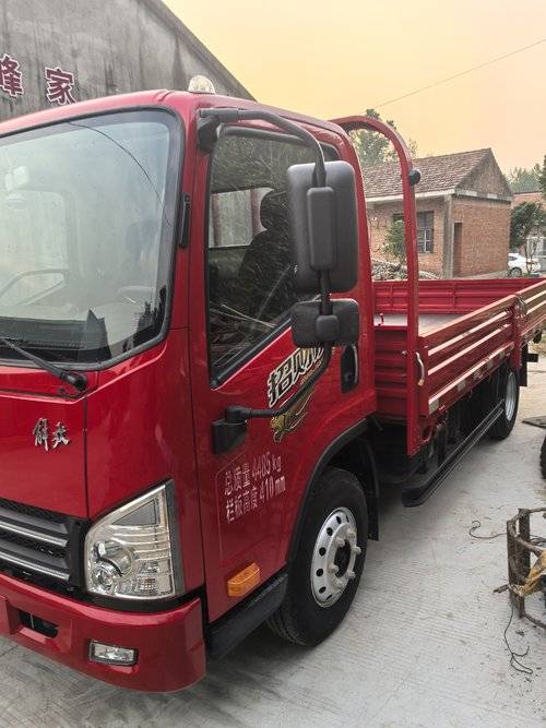 一汽解放轻卡 150马力 载货车