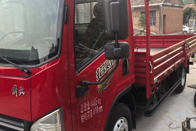 一汽解放轻卡 150马力 载货车