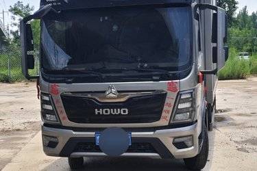 二手中国重汽HOWO 悍将PRO 170马力 4.15米AT自动档单排厢式轻卡(国六) 单桥 潍柴二手载货车 蓝牌图片