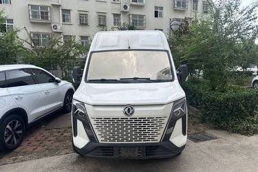 二手东风股份 御风V9+ 2023款 143马力 2.3T柴油 3座 手动后驱 极限车 厢货车(国六)二手封闭货车后驱图片