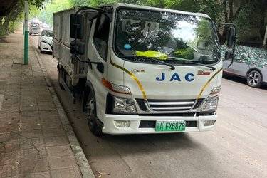 二手江淮 骏铃V5 132马力 4.18米单排仓栅式轻卡(国六) 单桥 云内动力二手载货车 蓝牌图片