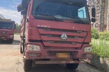二手中国重汽 HOWO重卡 440马力 6X4 6.8米自卸车(国五) 后八轮 潍柴二手自卸车 黄牌