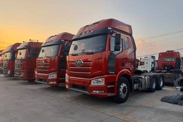 二手一汽解放 新J6P重卡 2020款 质惠版 460马力 6X4牵引车(国六) 双驱 锡柴二手牵引车 黄牌图片
