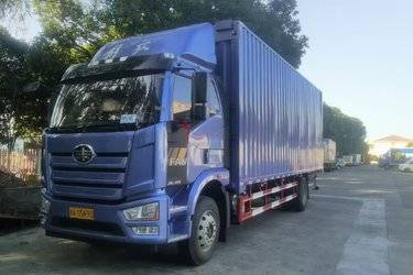 二手一汽解放 新J6L重卡 220马力 4X2 7.7米厢式载货车(国六) 单桥 大柴二手载货车 黄牌图片