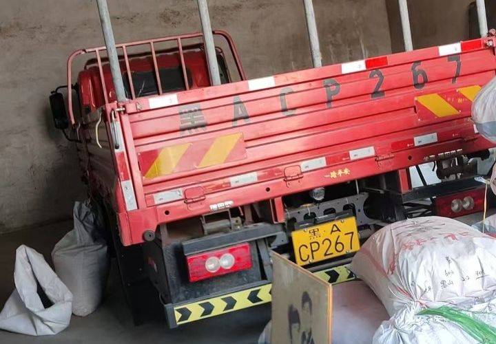 二手福田欧马可 156马力 载货车
