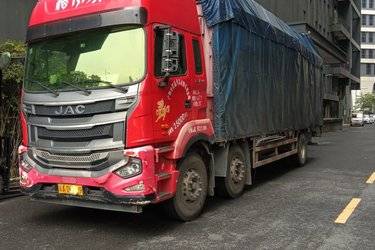 二手江淮 格尔发A5W重卡 重载型 245马力 6X2 9.5米仓栅式载货车(国五) 前四后四 玉柴二手载货车 黄牌