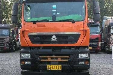 二手中国重汽 HOWO TX重卡 460马力 6X4 牵引车(国六) 双驱 潍柴二手牵引车 黄牌图片