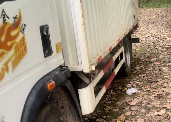 二手重汽豪曼 137马力 载货车