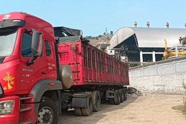 二手中国重汽 豪瀚J7G重卡 430马力 6X4 CNG牵引车(国五) 双驱 曼二手牵引车 黄牌图片