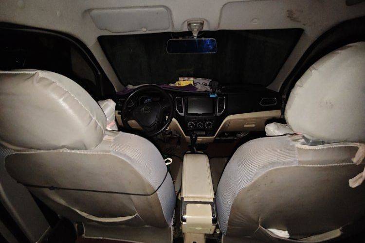 长安跨越 112马力 载货车