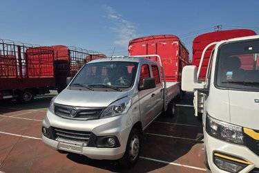 二手福田 祥菱V2 豪华型 1.6L 122马力 汽油 2.55米双排栏板微卡(国六) 单桥 东安二手载货车 蓝牌图片