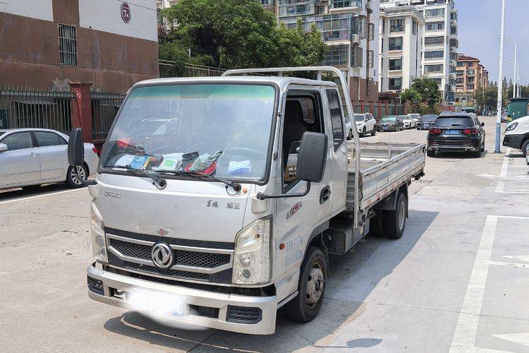二手东风小霸王 91马力 载货车