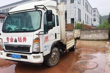 二手中国重汽HOWO 悍将 170马力 3.85米排半仓栅式轻卡(国五) 单桥 朝柴二手载货车 蓝牌图片